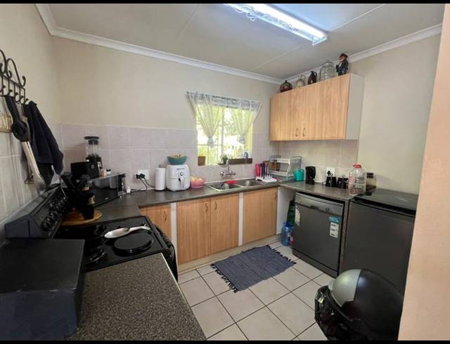 3 BEDROOM APARTMENT FOR SALE IN FLORAUNA